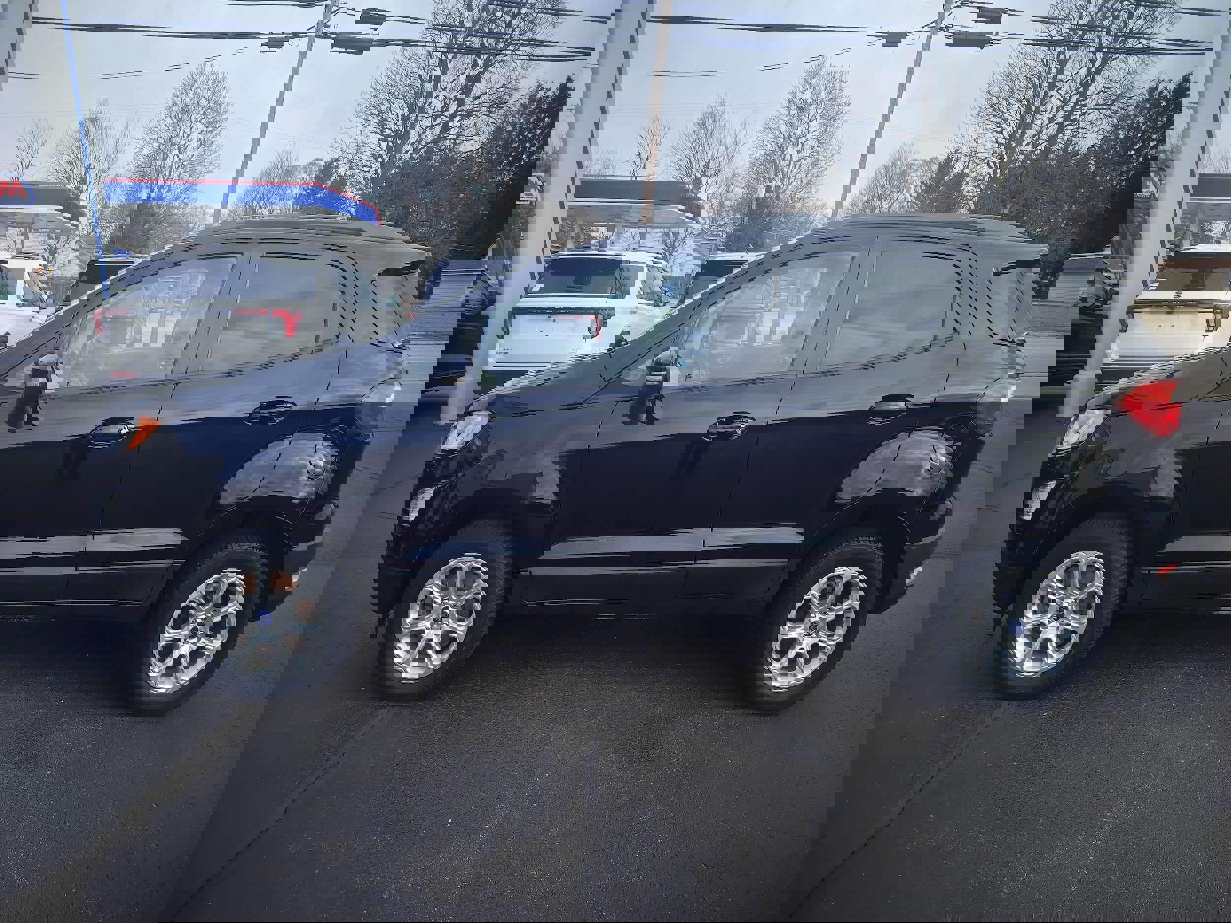 Used 2020 Ford EcoSport SE w/ SE Convenience Package image 1