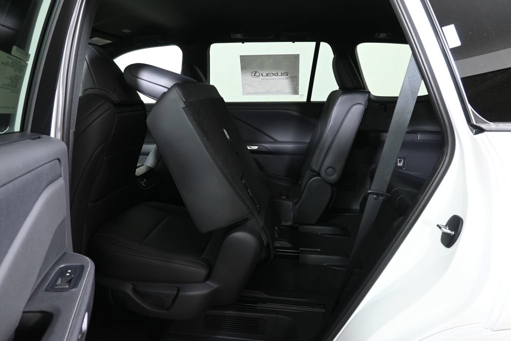 New 2026 Lexus TX 500h AWD w/ Technology Package image 33