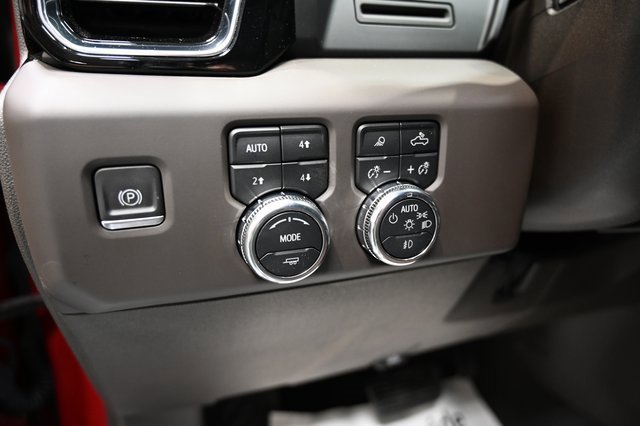 Used 2024 GMC Sierra 3500 Denali image 28