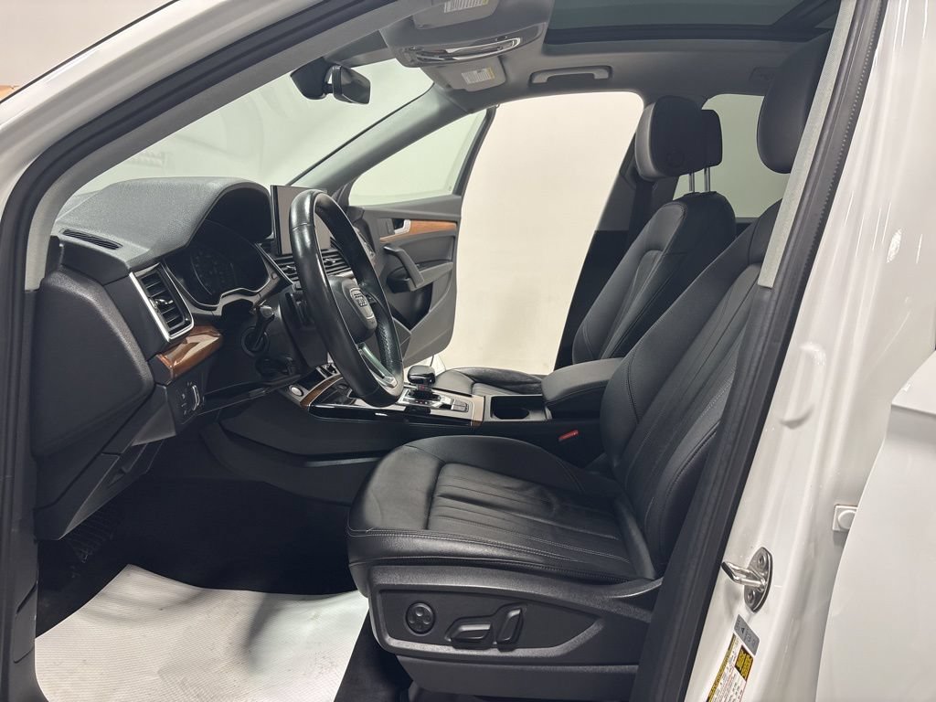 Used 2023 Audi Q5 2.0T Premium w/ Convenience Package AWD/4WD video 2