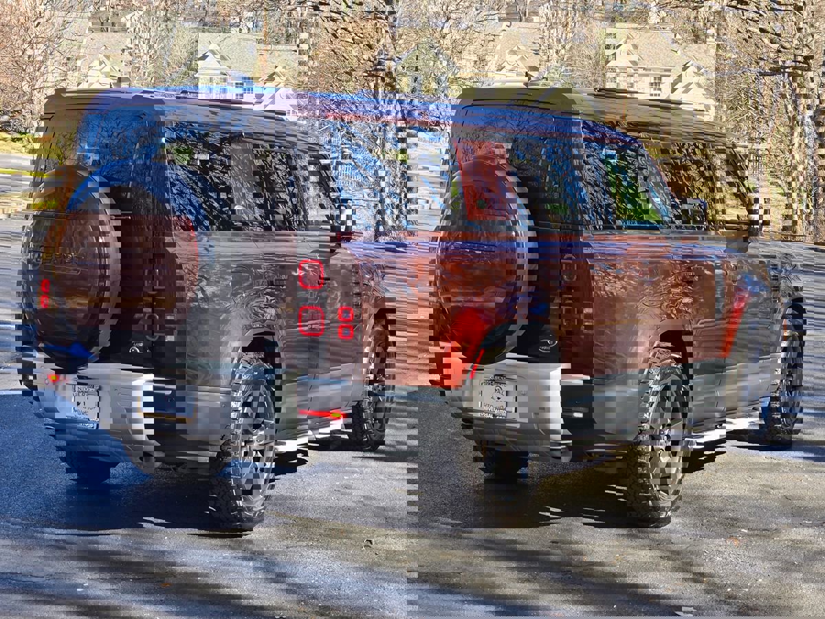 Used 2023 Land Rover Defender 130 S image 6