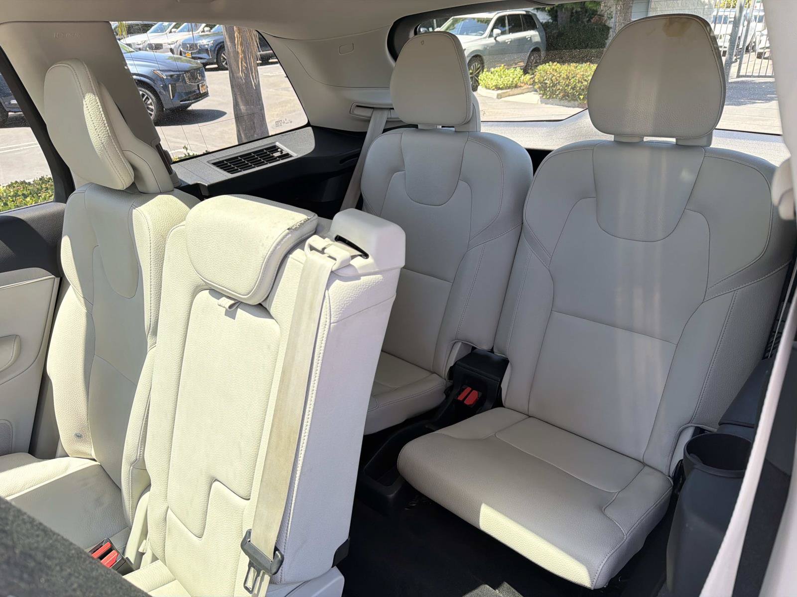 Certified 2024 Volvo XC90 B5 Core w/ Climate Package AWD/4WD image 23