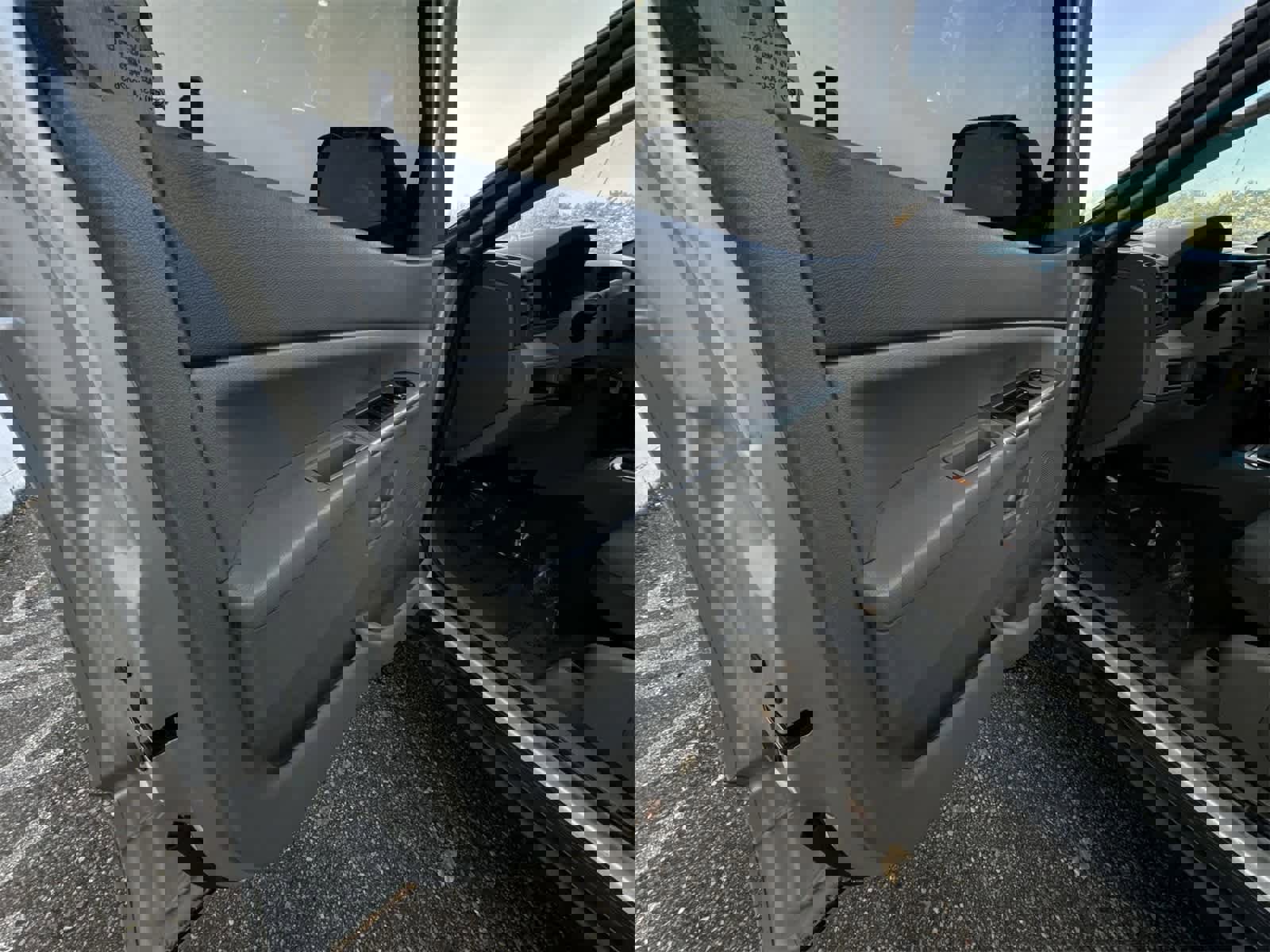 Used 2007 Jeep Grand Cherokee Laredo w/ Sun/Sound Group image 28