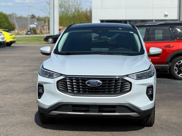 Used 2026 Ford Escape SE w/ Class II Trailer Tow Package FWD image 38