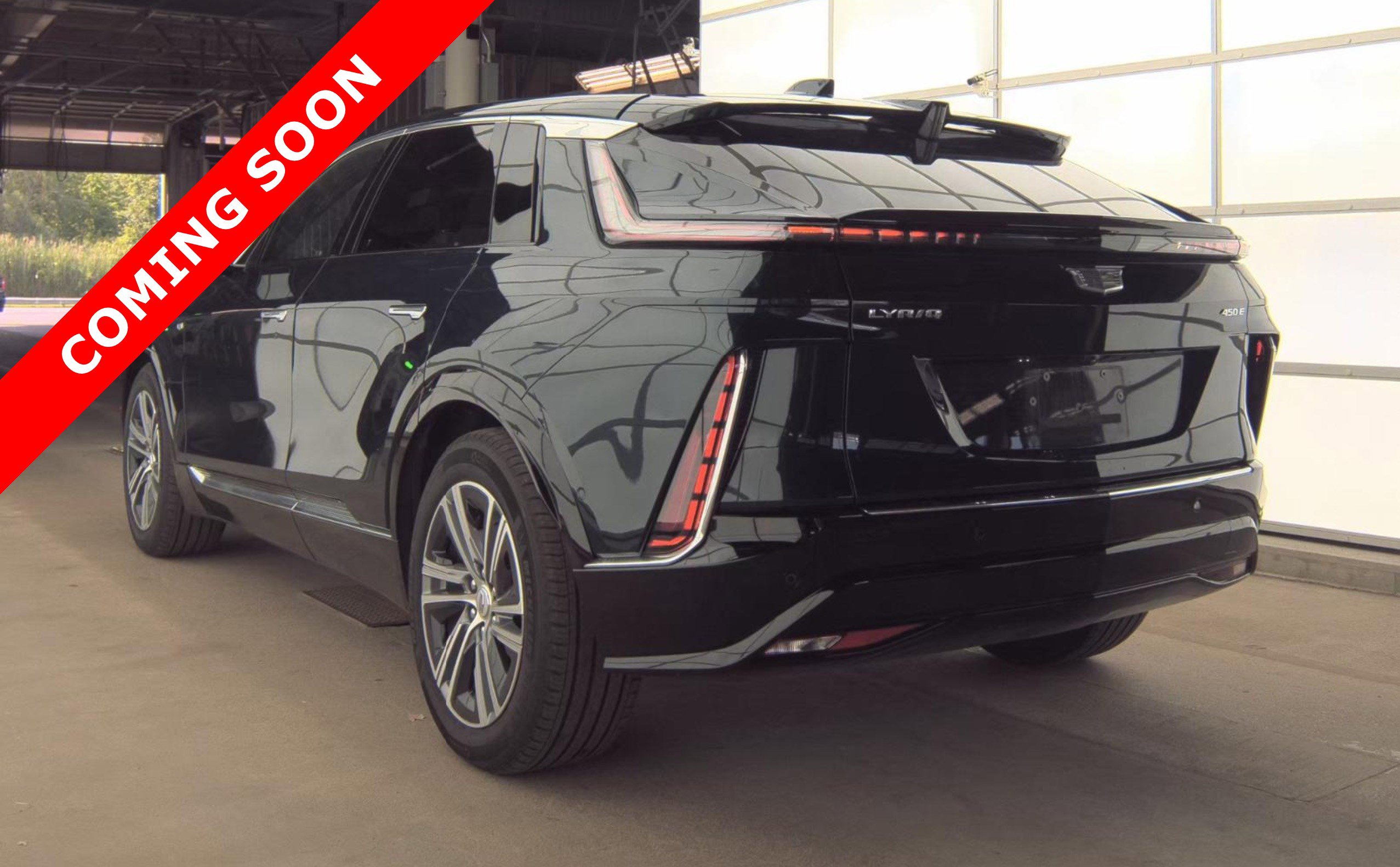 Used 2024 Cadillac Lyriq Luxury image 5
