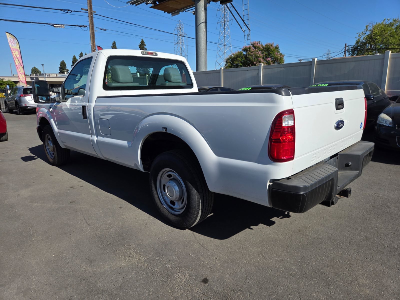 Used 2013 Ford F250 XL RWD image 2