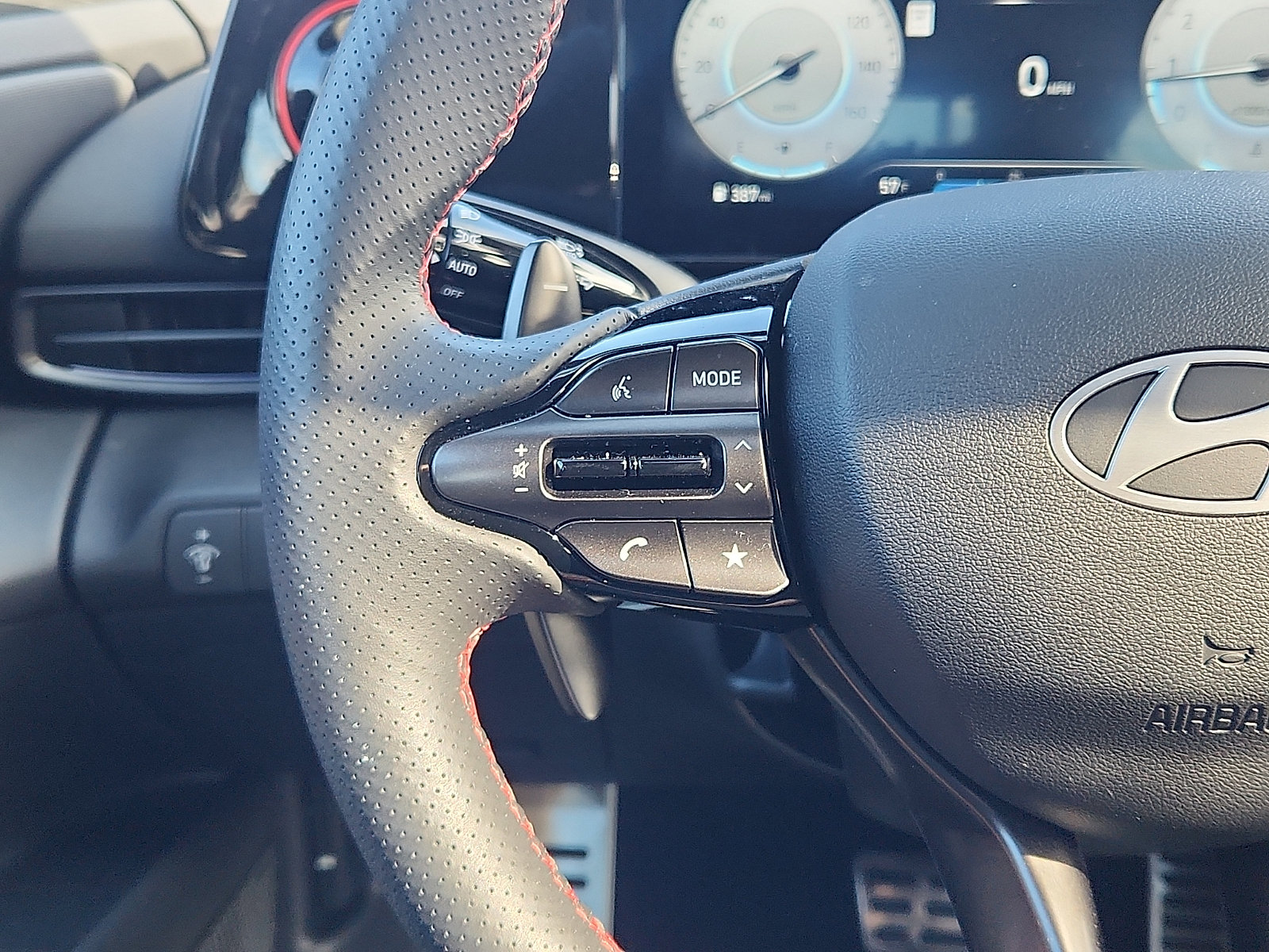 Certified 2025 Hyundai Elantra N Line FWD image 14