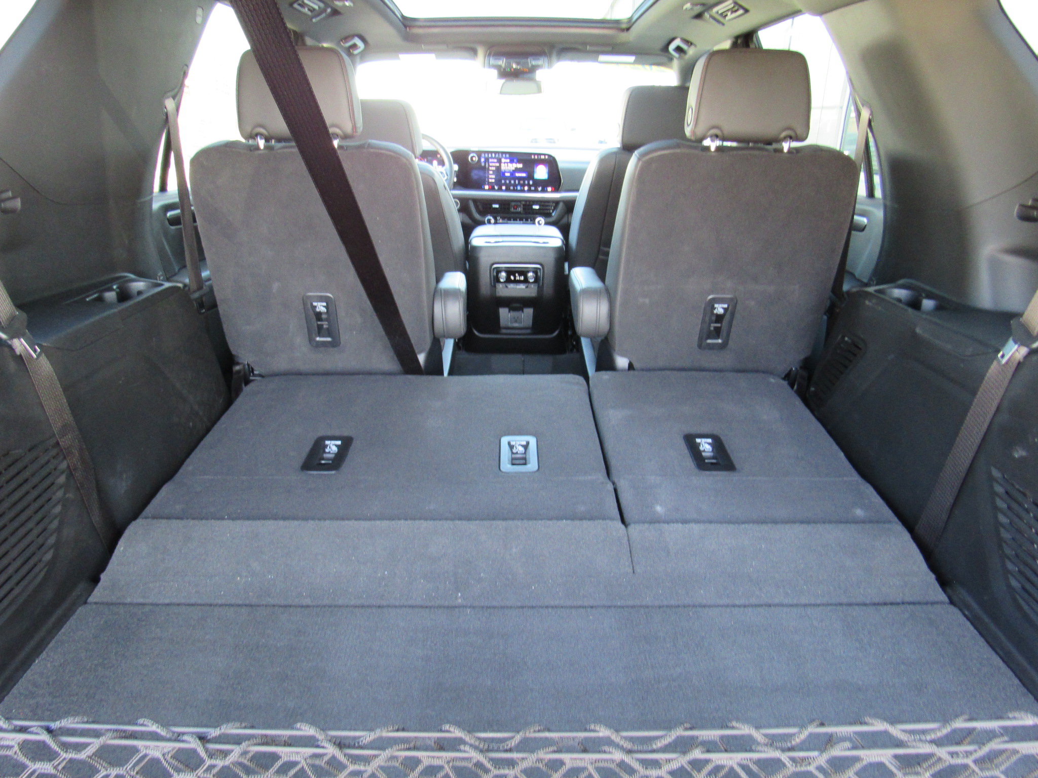 Used 2025 Chevrolet Tahoe RST w/ RST Capability Package AWD/4WD image 40