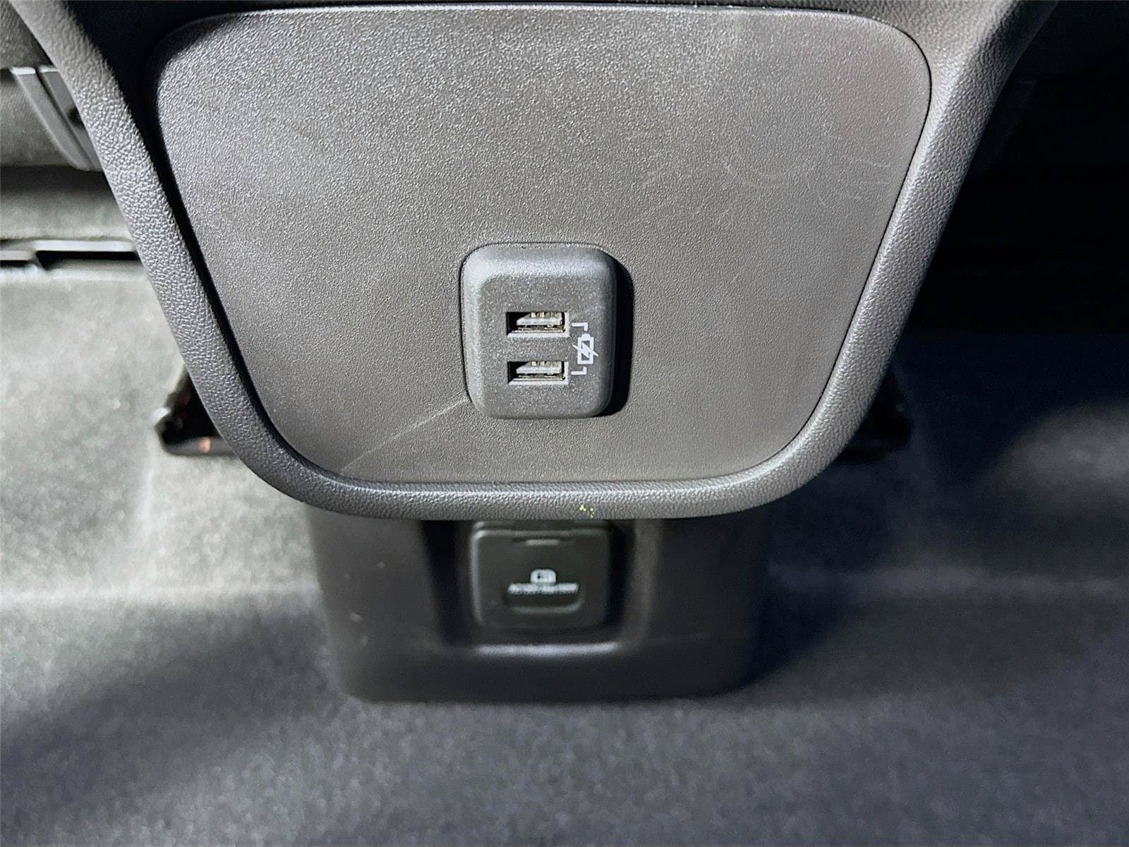 Used 2024 Chevrolet Equinox LT FWD image 26