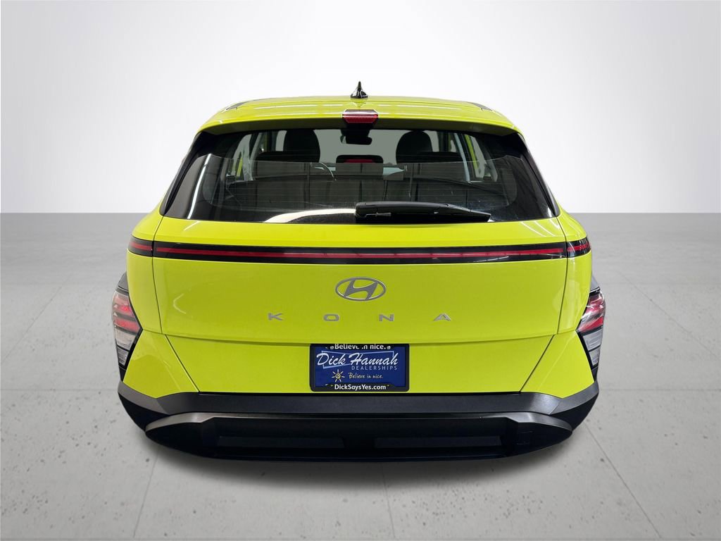 Used 2024 Hyundai Kona SE image 5