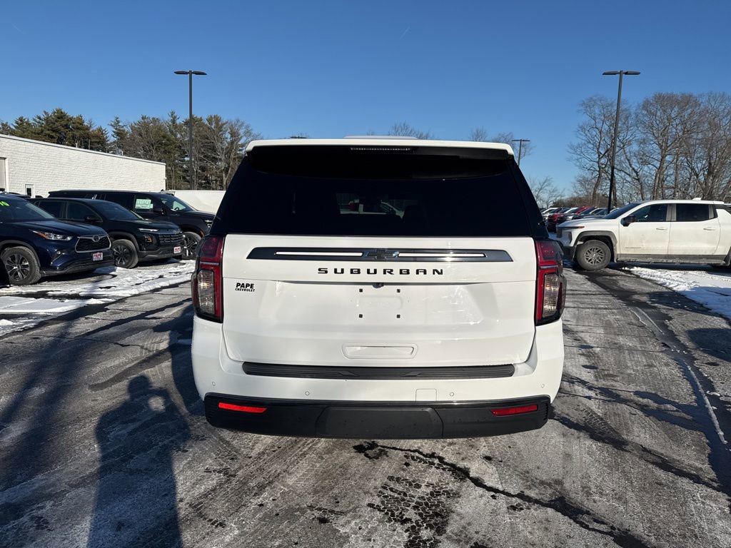 Used 2022 Chevrolet Suburban Z71 image 4