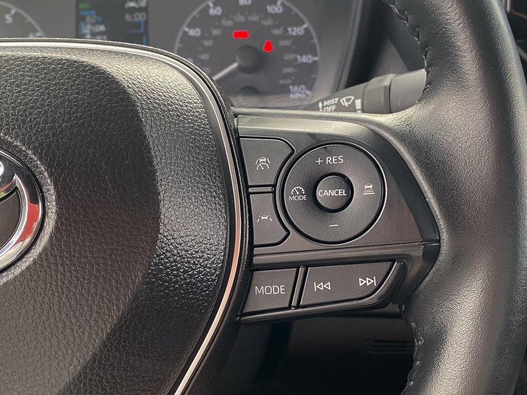 Certified 2025 Toyota Corolla SE FWD image 25