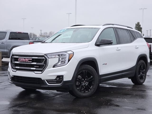 Used 2022 GMC Terrain AT4 w/ Infotainment Package II image 2
