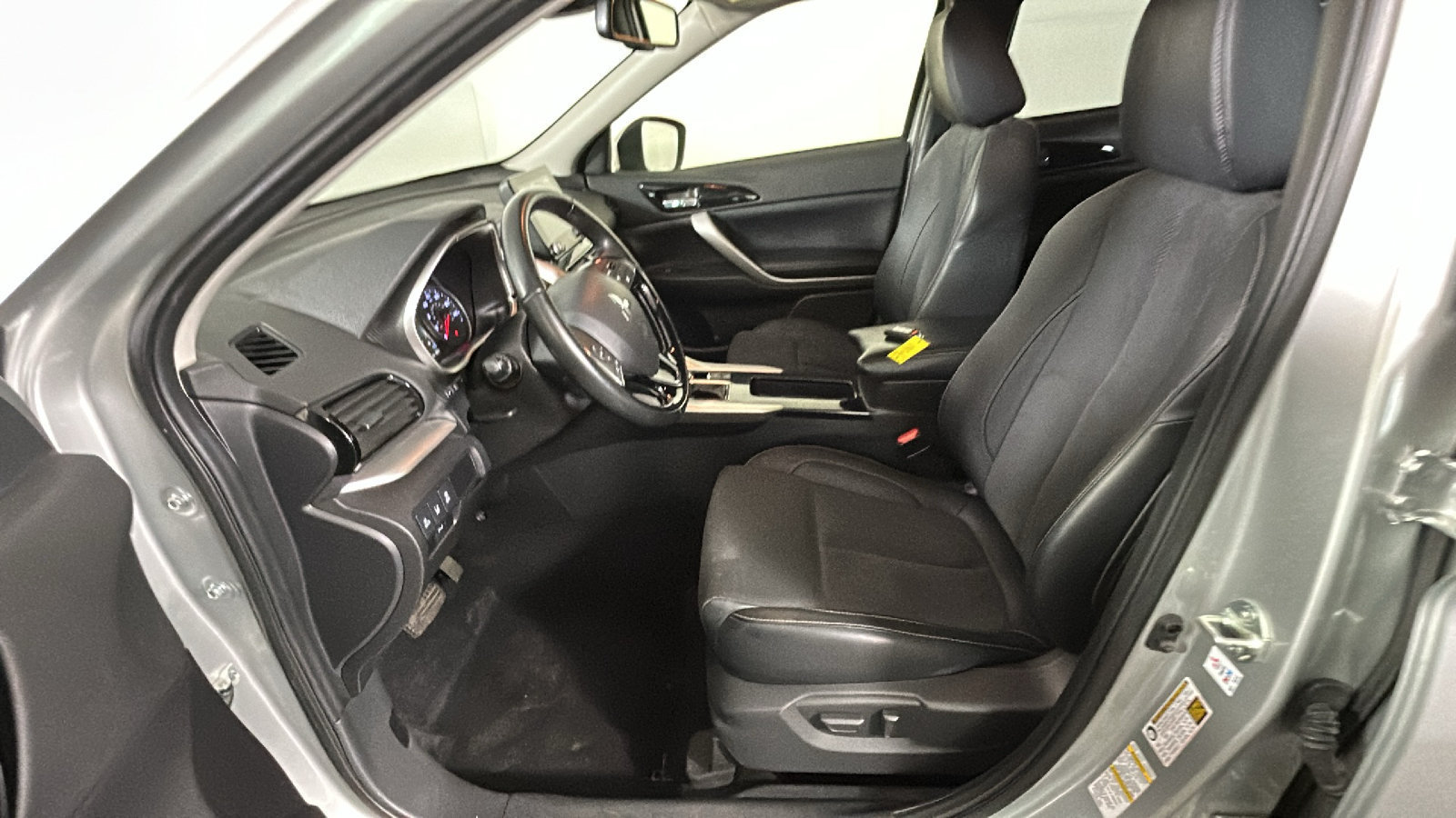 Used 2024 Mitsubishi Eclipse Cross SE AWD/4WD image 12