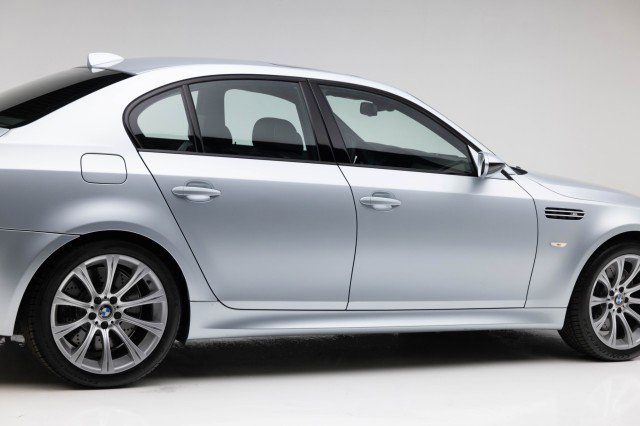 Used 2006 BMW M5 image 39