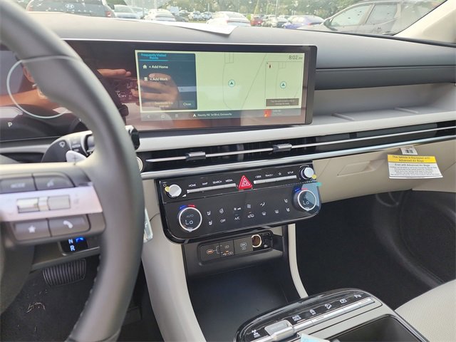 New 2025 Hyundai Tucson Limited image 19