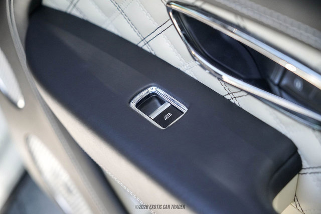 Used 2021 Bentley Bentayga AWD/4WD image 58