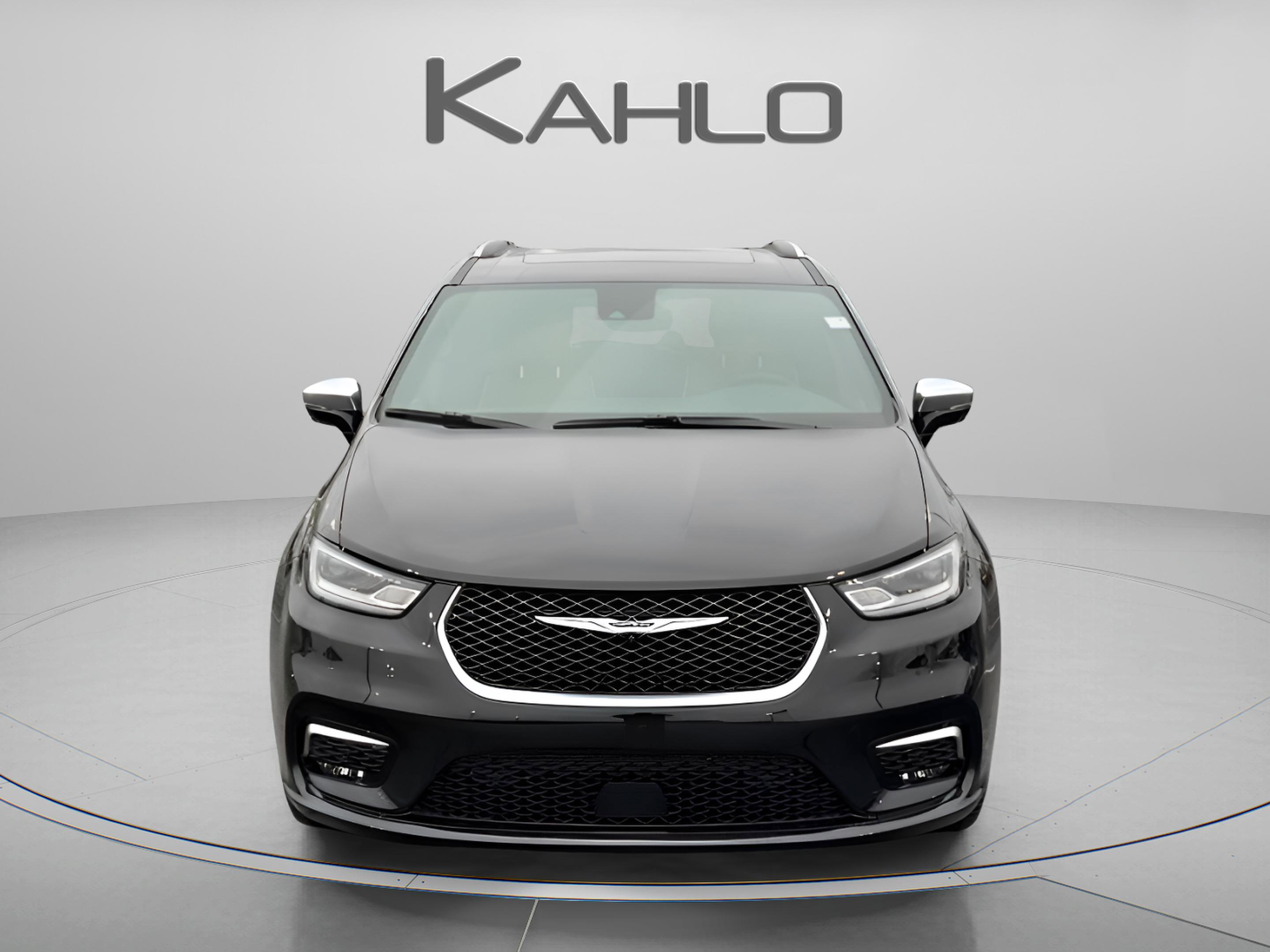 New 2026 Chrysler Pacifica Pinnacle w/ Trailer Tow Group image 8