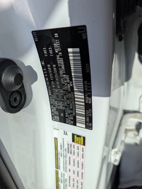 Certified 2022 Toyota Corolla Cross XLE w/ Convenience Package FWD image 39