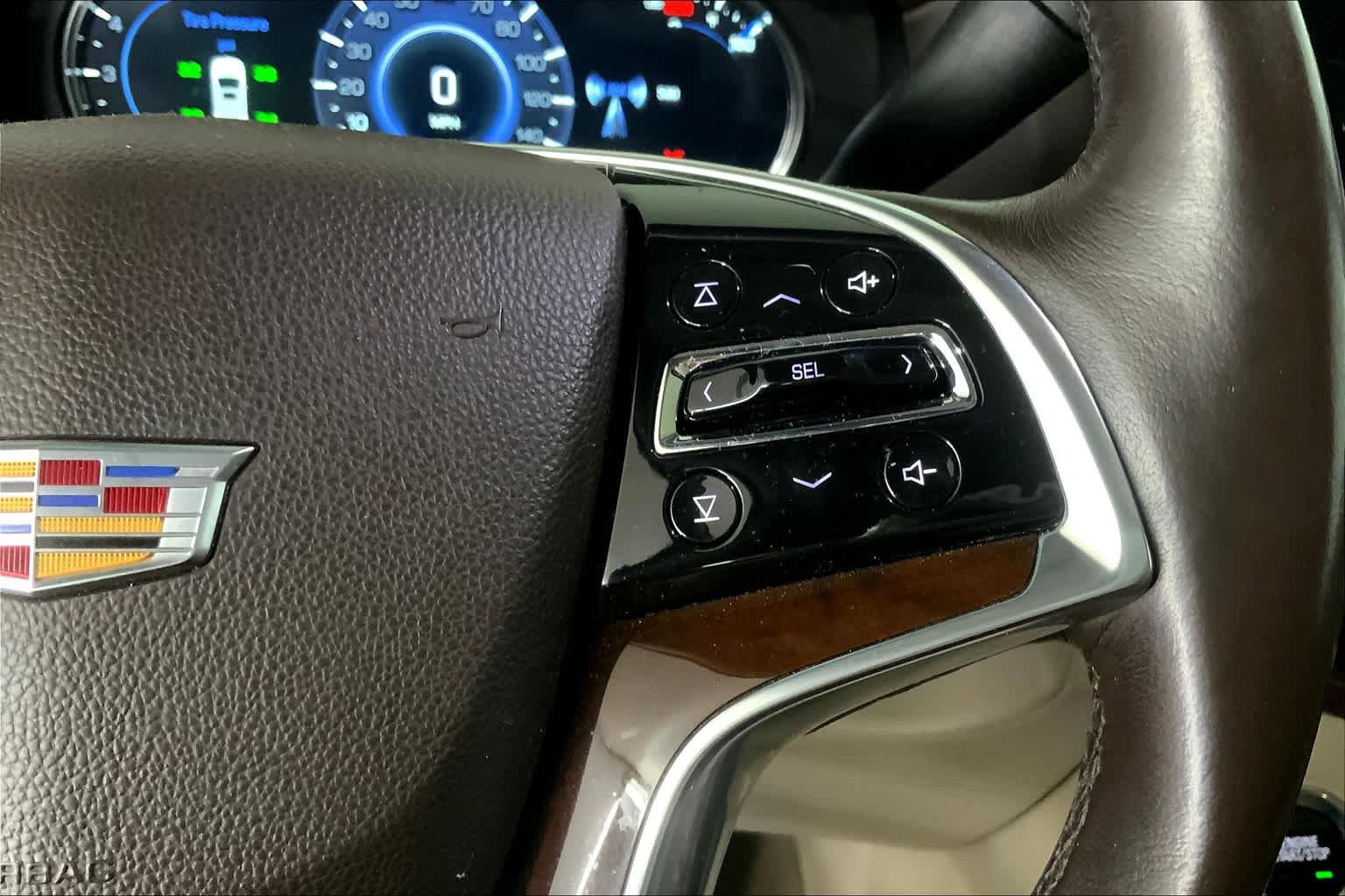 Used 2016 Cadillac Escalade Premium AWD/4WD image 23