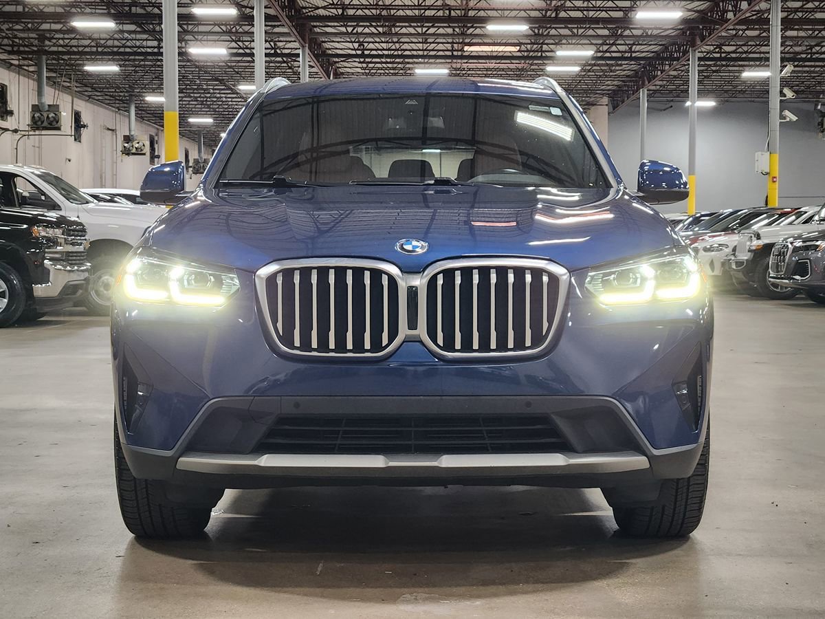 Used 2022 BMW X3 sDrive30i w/ Premium Package 2 RWD image 2