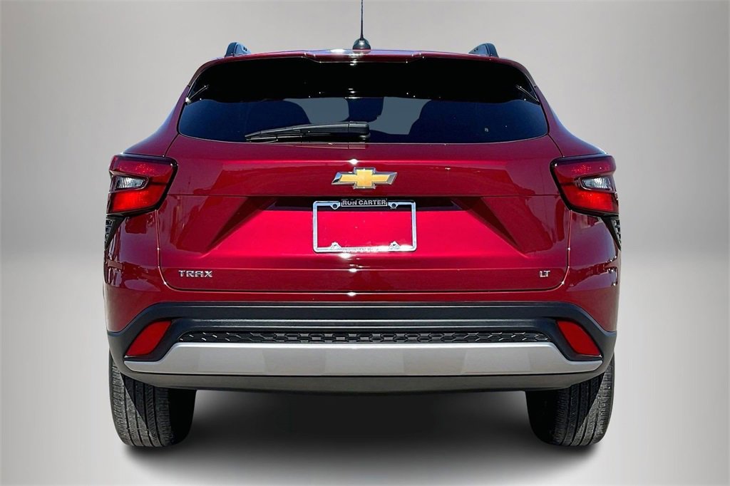 Certified 2024 Chevrolet Trax LT w/ Driver Confidence Package image 6