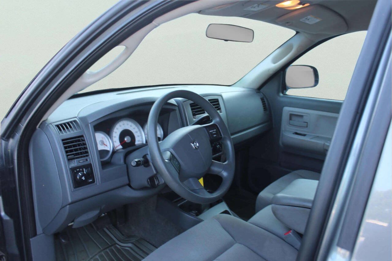 Used 2006 Dodge Dakota SLT w/ Trailer Tow Group AWD/4WD image 8