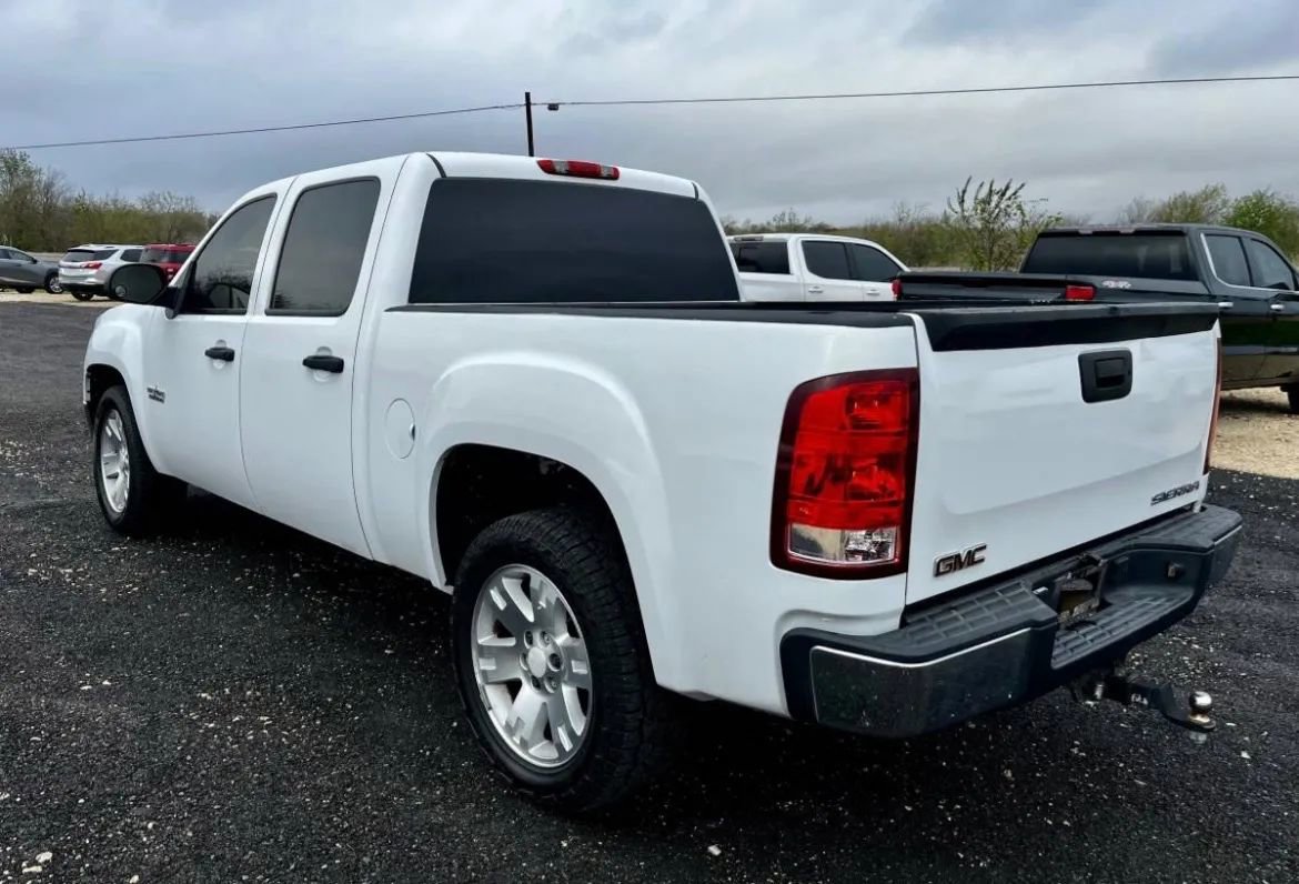 Used 2007 GMC Sierra 1500 SLE w/ Texas Edition image 7