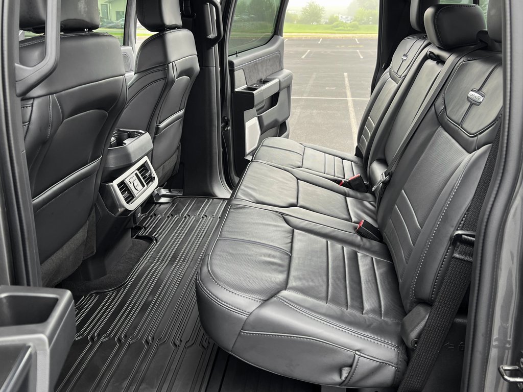 Used 2025 Ford F250 Platinum image 17