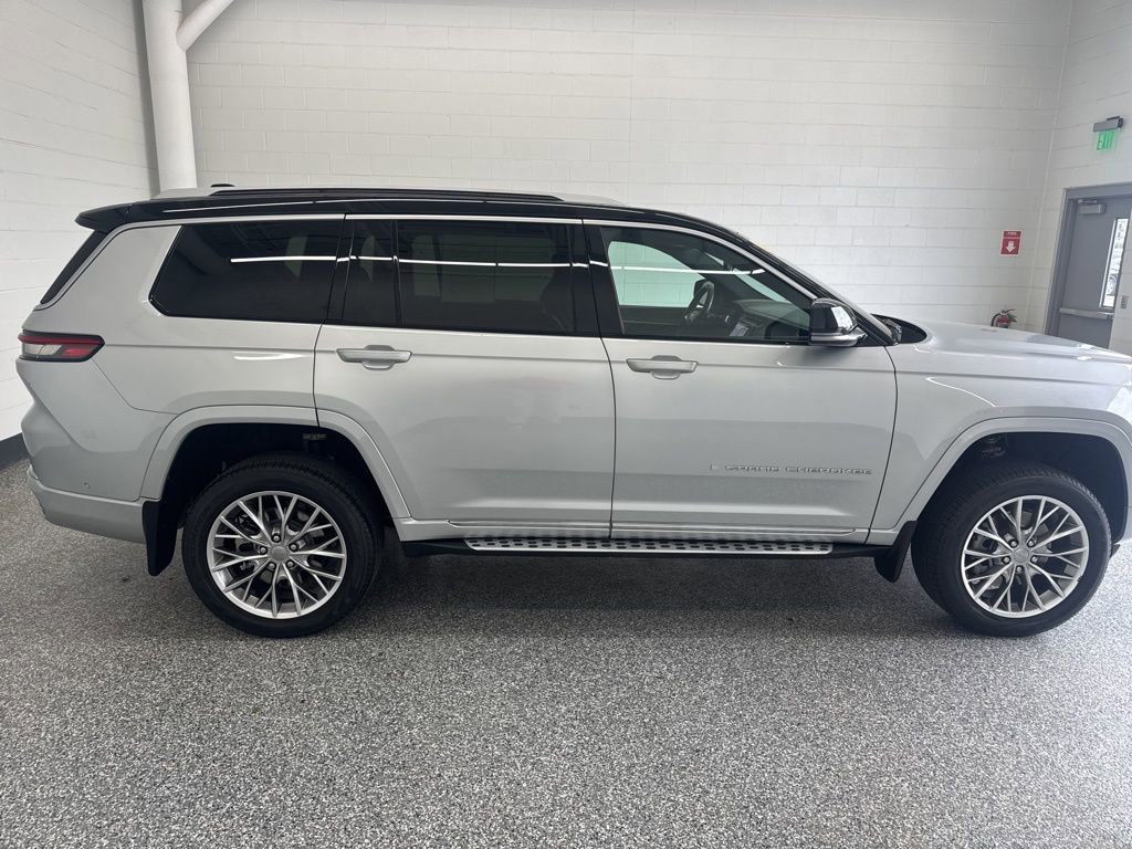 Used 2023 Jeep Grand Cherokee L Summit w/ Advanced Protech Group IV image 6