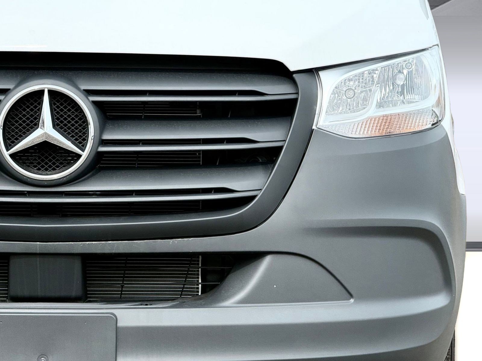 New 2025 Mercedes-Benz Sprinter 2500 image 9