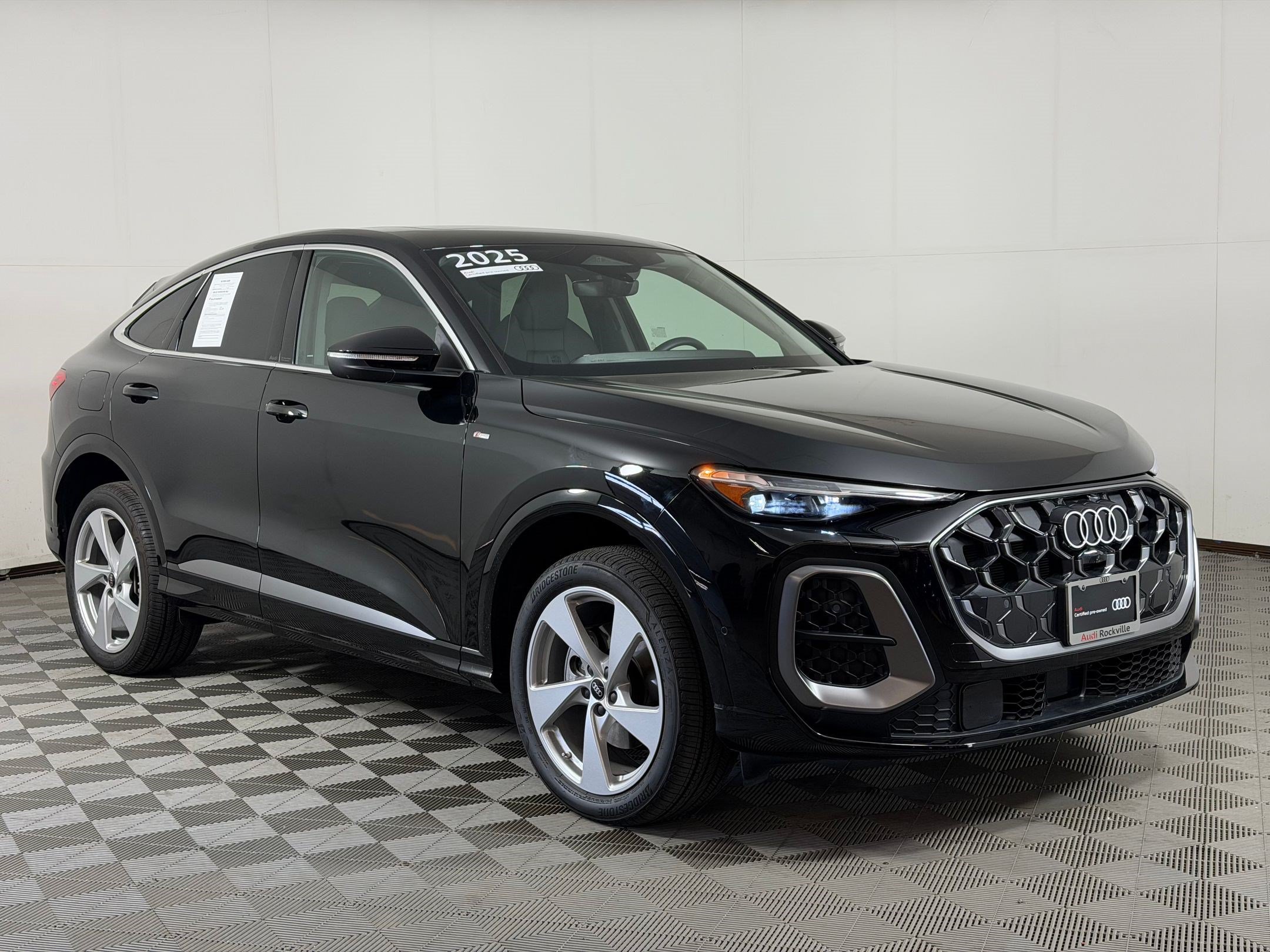 Certified 2025 Audi Q5 Premium Plus w/ Premium Plus AWD/4WD image 7