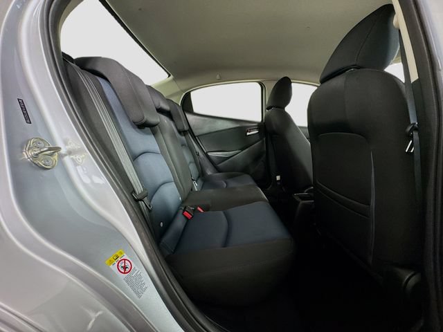 Used 2019 Toyota Yaris LE FWD image 28