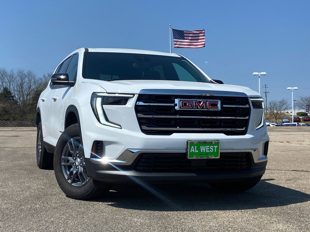 Used 2025 GMC Acadia Elevation image 2