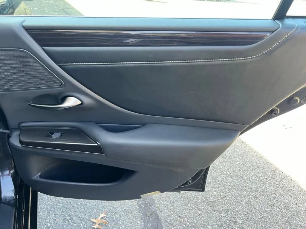 Used 2019 Lexus ES 350 w/ Premium Package FWD image 21