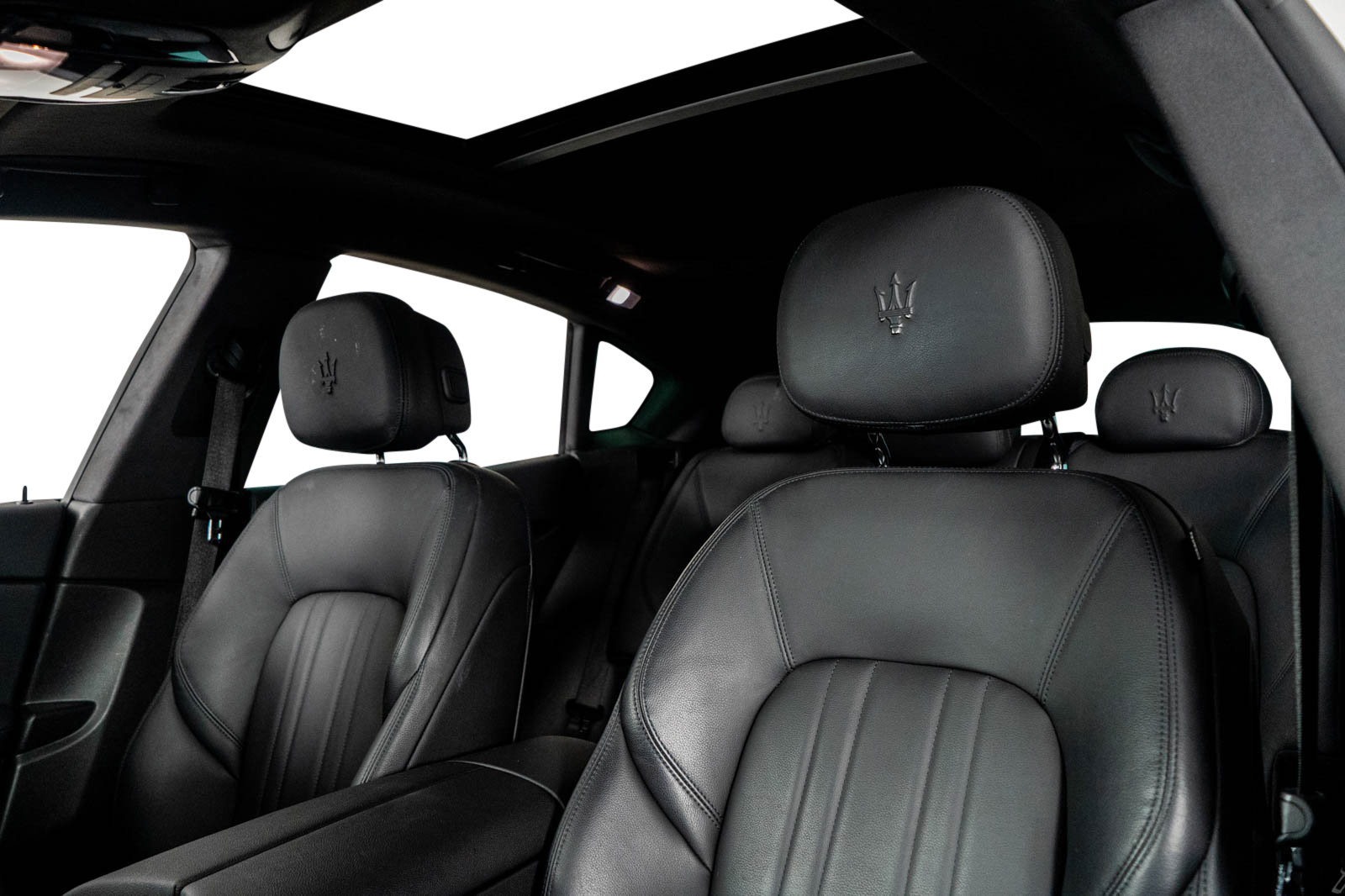 Used 2022 Maserati Levante Modena image 3