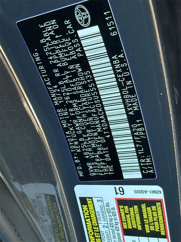 Used 2025 Toyota Camry LE image 31