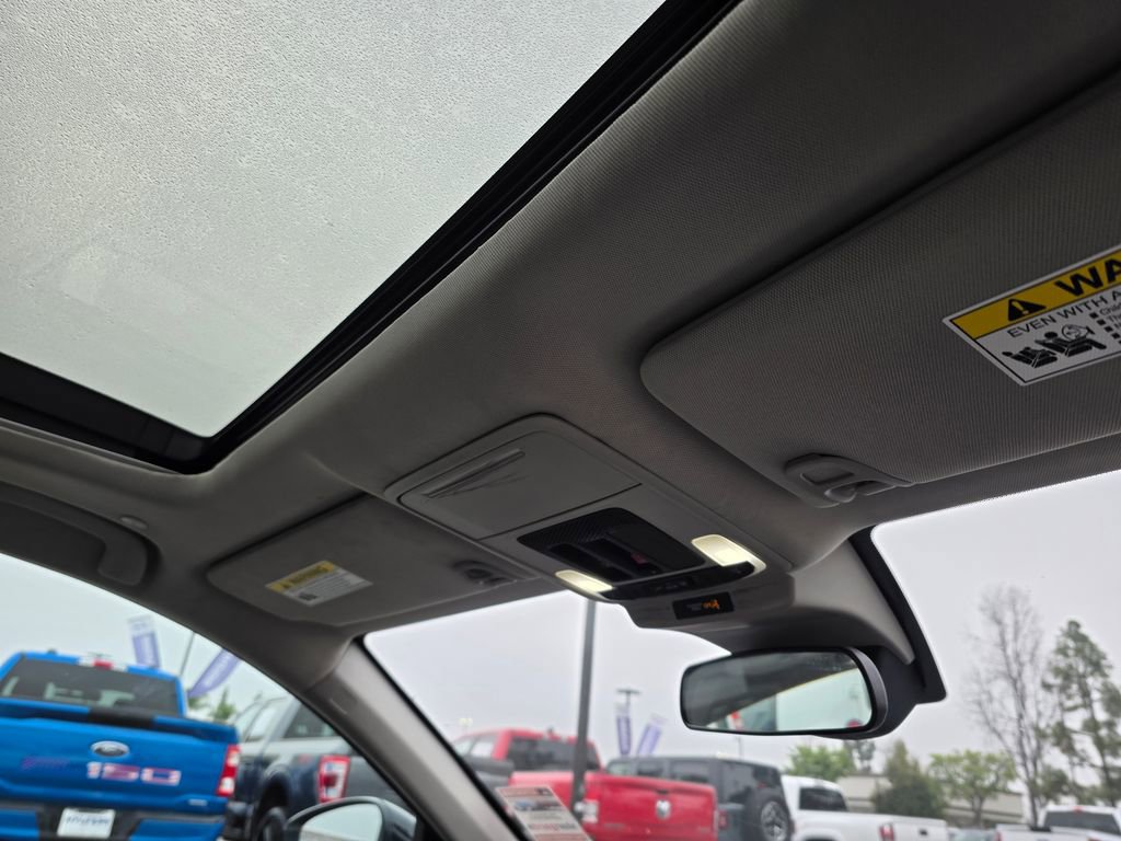 Used 2025 Honda Accord SE image 12