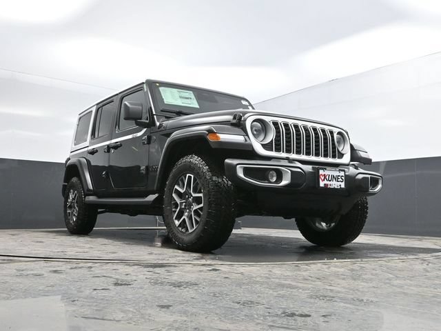 New 2026 Jeep Wrangler Unlimited Sahara w/ Whitecap Package AWD/4WD image 39