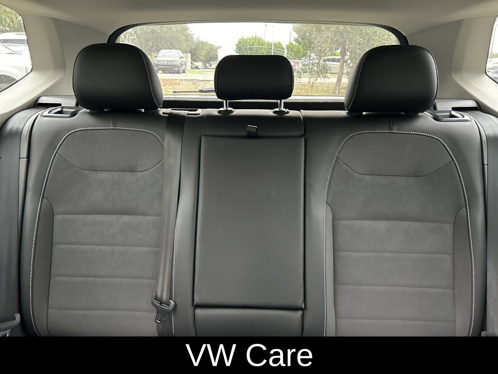 Used 2022 Volkswagen Taos SE image 14