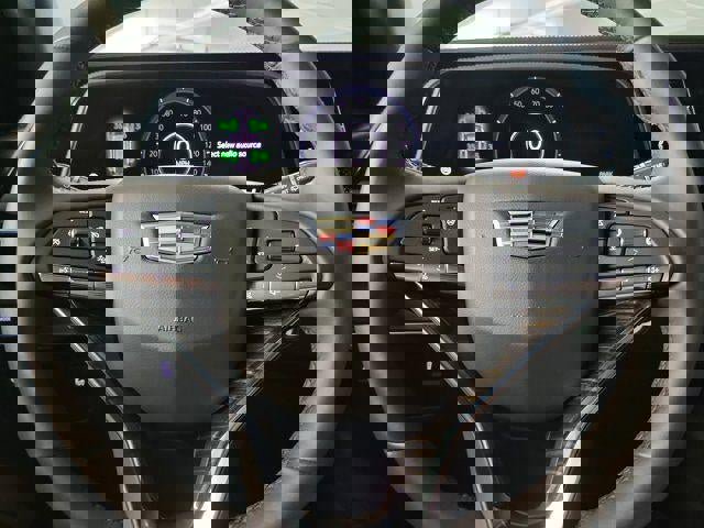 Certified 2021 Cadillac Escalade Premium Luxury RWD image 22