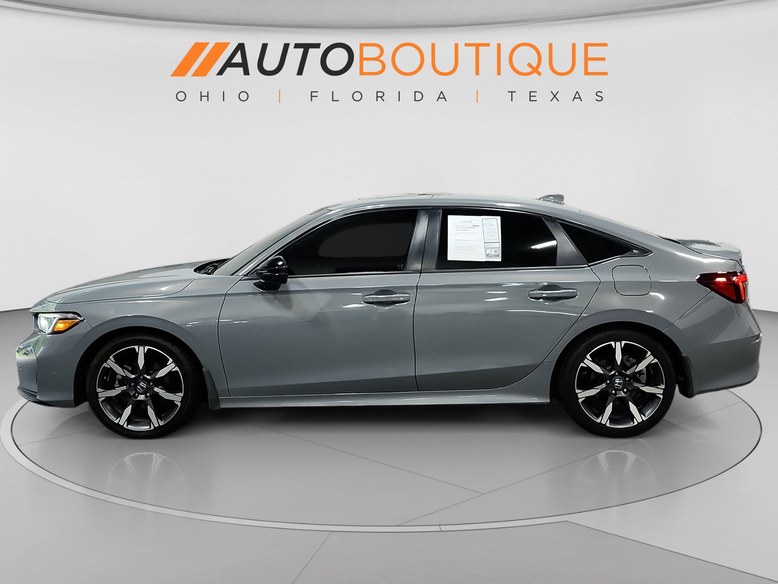 Used 2025 Honda Civic Sport Touring image 2