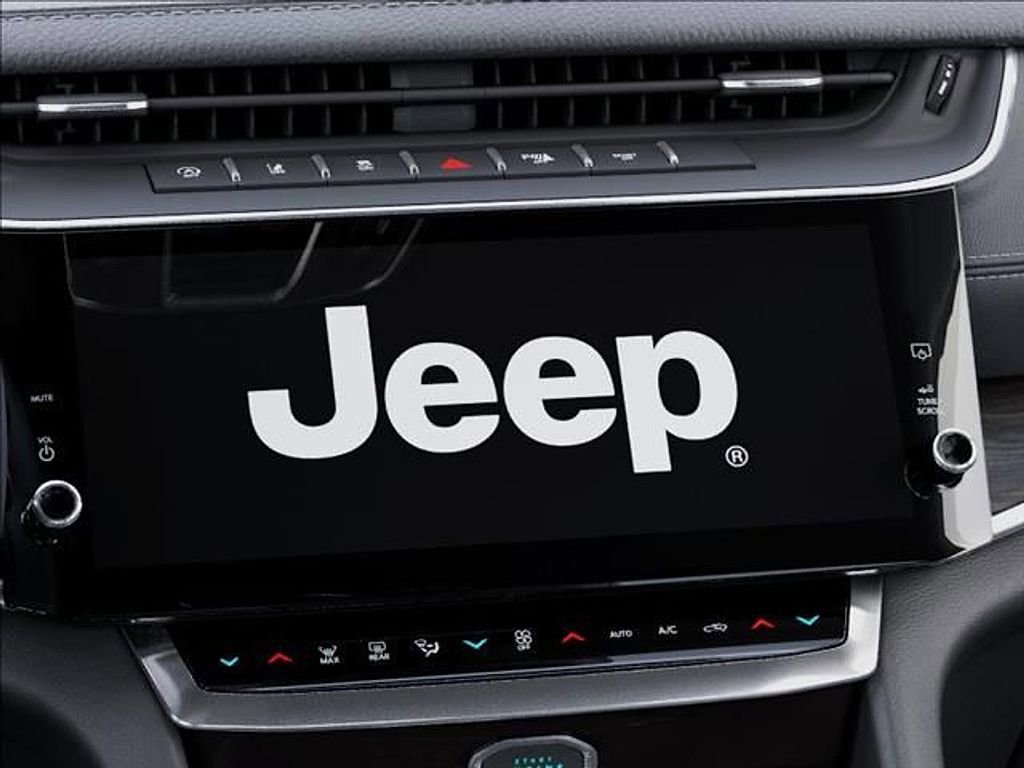 New 2026 Jeep Grand Cherokee Altitude AWD/4WD image 18