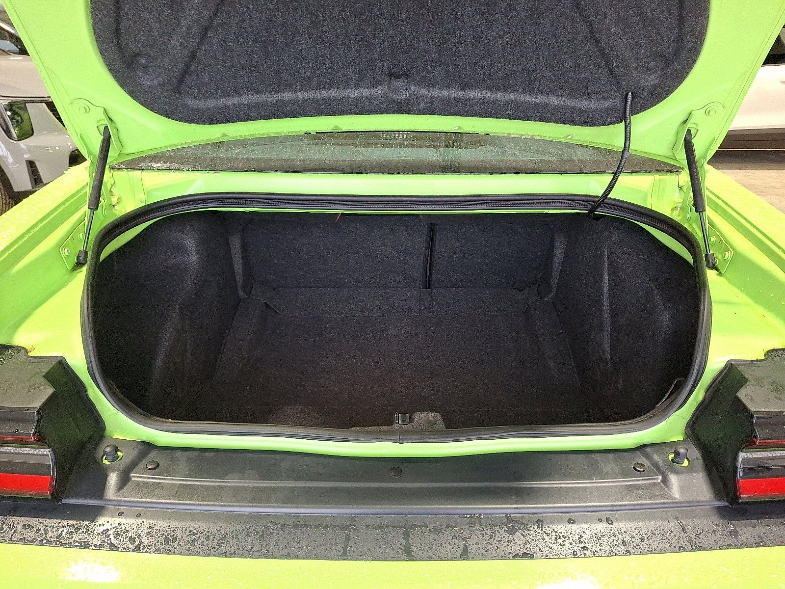 Used 2015 Dodge Challenger R/T w/ Quick Order Package 28B R/T image 29