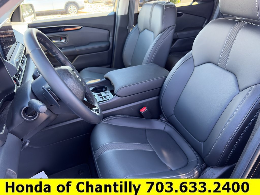 Certified 2026 Honda Passport RTL image 24