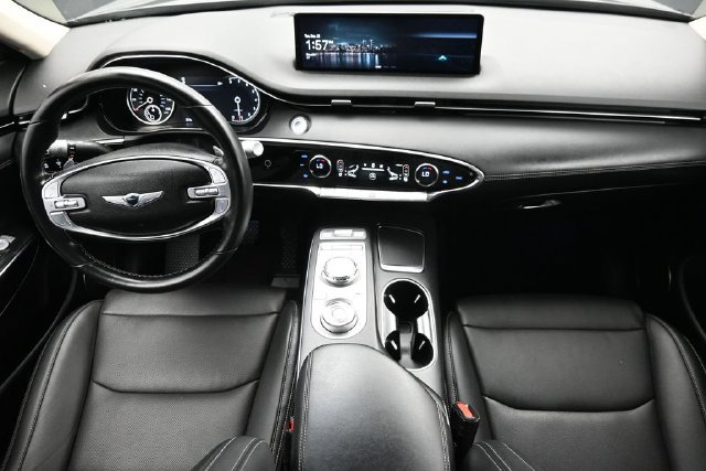 Used 2022 Genesis GV70 2.5T AWD/4WD image 18