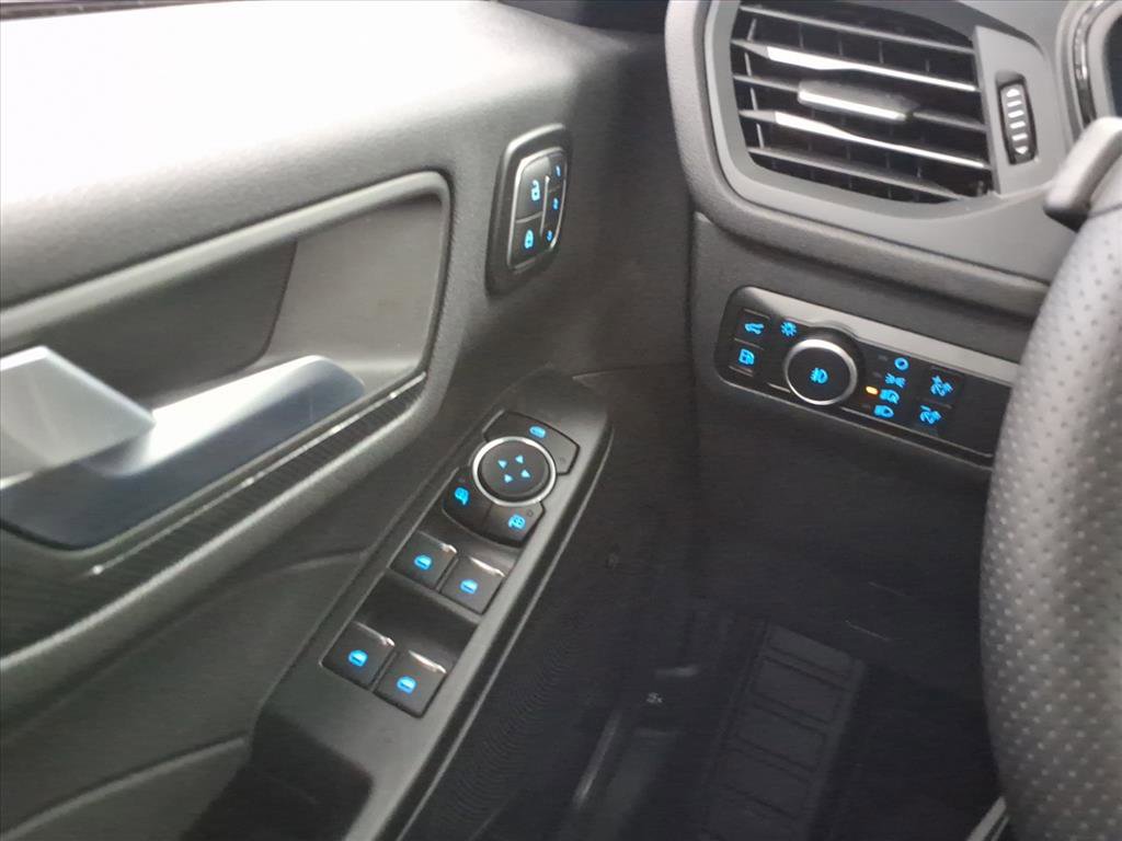 New 2026 Ford Escape ST-Line Select w/ Tech Pack #2 image 12