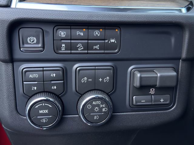 New 2026 Chevrolet Tahoe High Country AWD/4WD image 19
