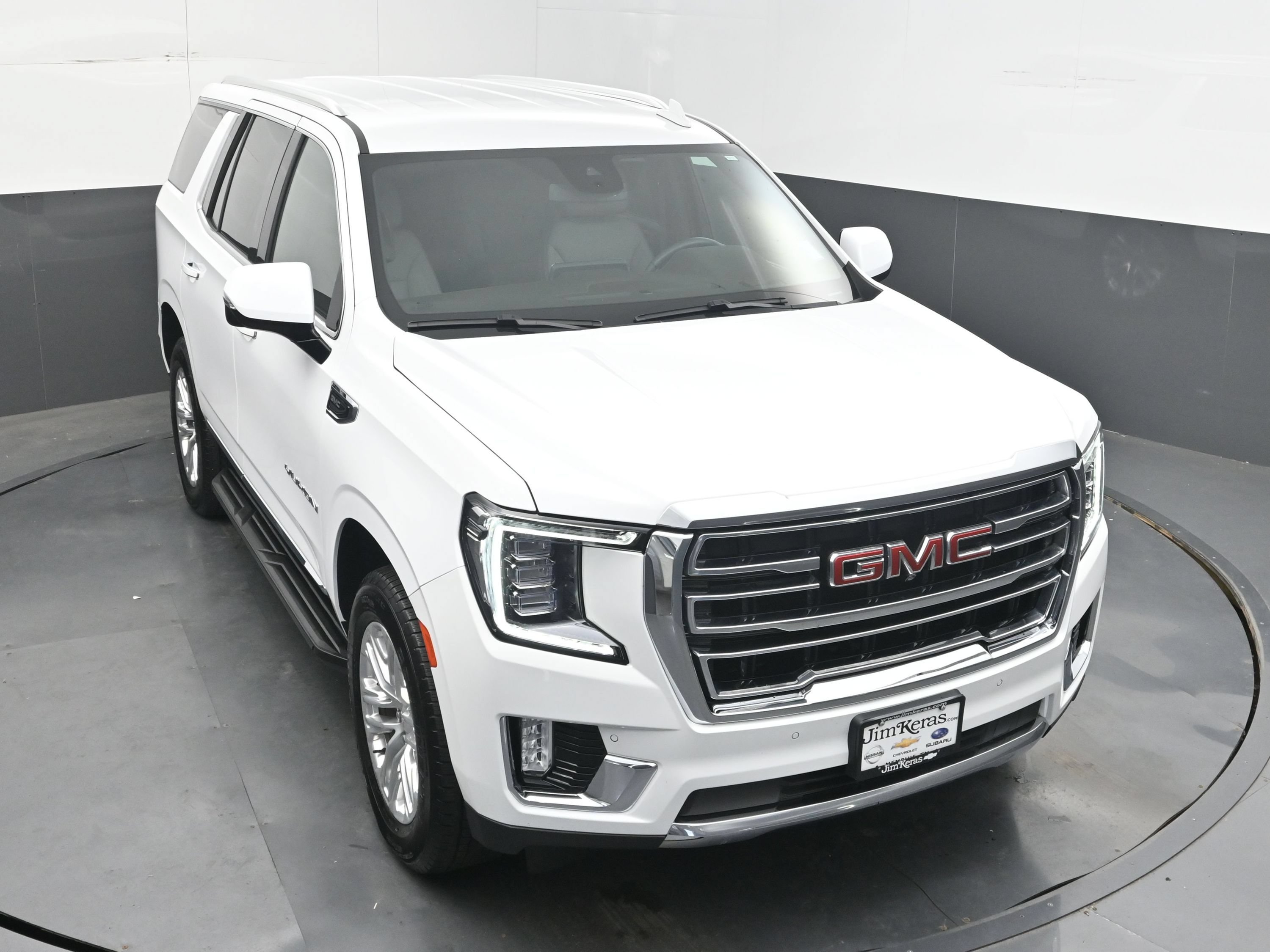 Used 2024 GMC Yukon SLT w/ SLT Luxury Package AWD/4WD image 32