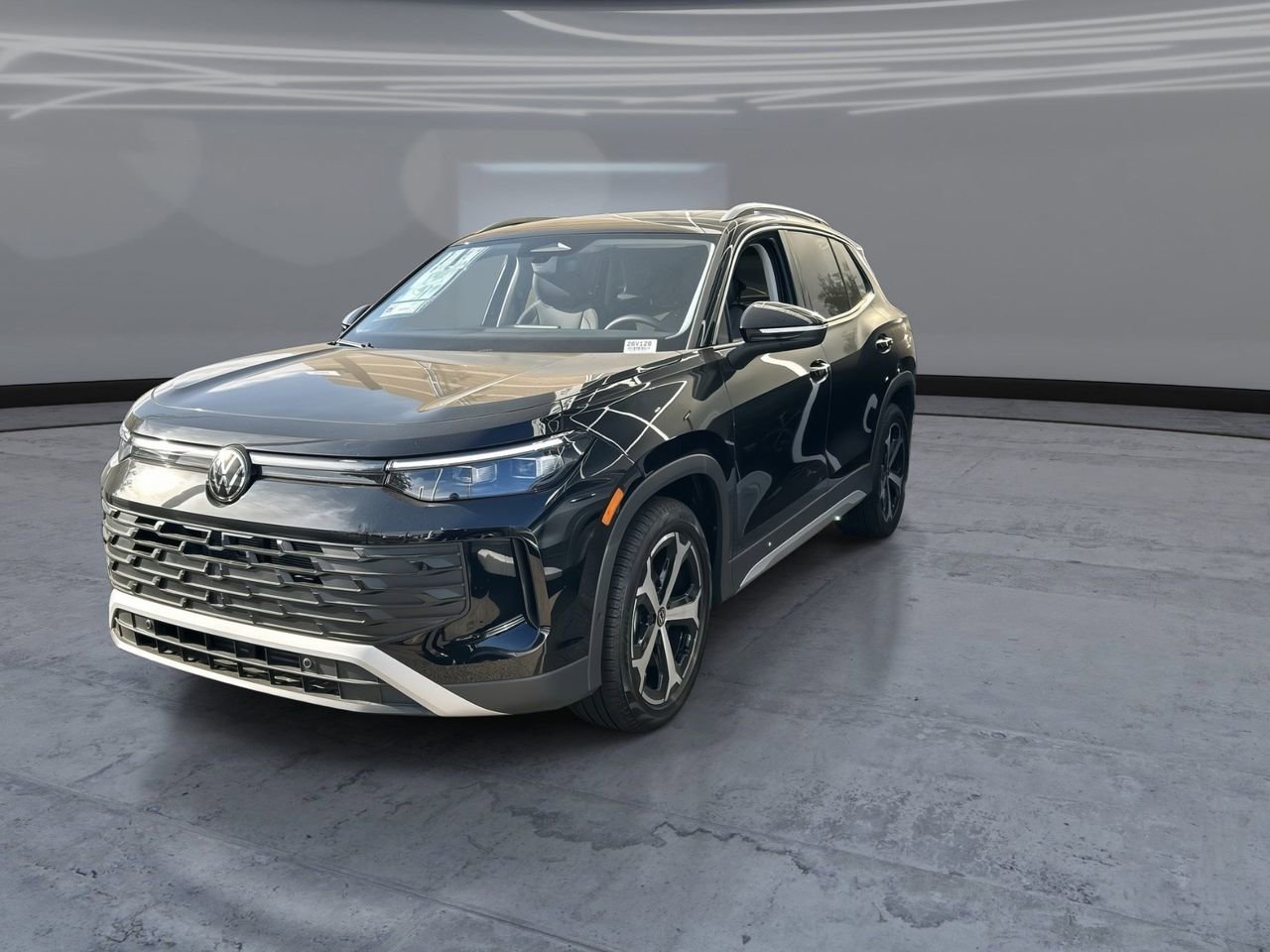 New 2026 Volkswagen Tiguan SE image 3